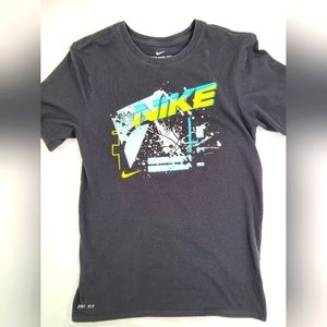 Nike Dri-fit Black T-shirt. Size S